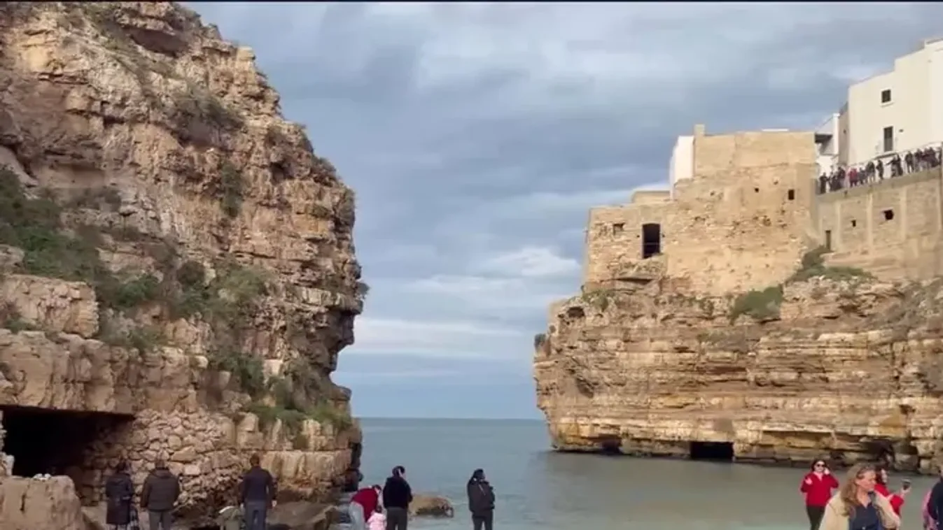 Aggályos döntések korbácsolják fel az olasz közéletet