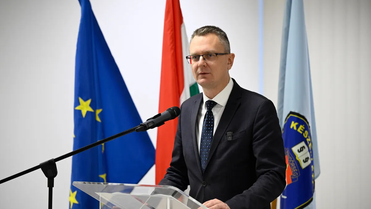 Rétvári Bence: Négy év alatt több mint a duplájára emelkedett a pedagógusok átlagbére