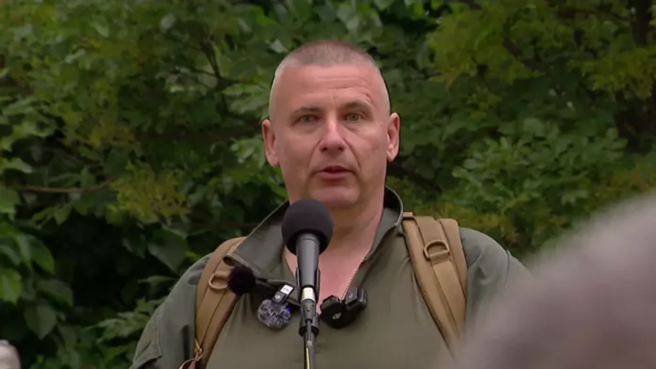 Miért kaphatja vissza éles lőfegyverét a korábbi vezérkari főnök?