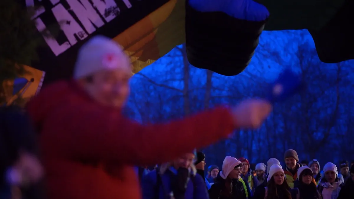 Iskolapadból a természetbe: magyar és osztrák diákok extrém gyalogtúrája