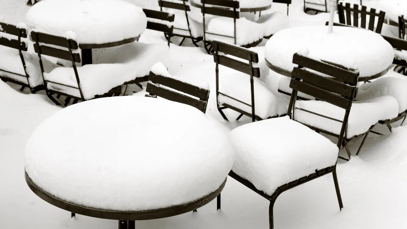 Drónfelvételek: Gyönyörű és bénító Budapest a magasból