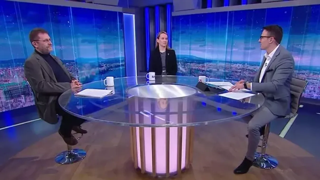 A Mi kis városunk című színdarabot próbálják a Nemzeti Színházban