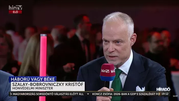 Háború vagy béke a mérleg nyelve