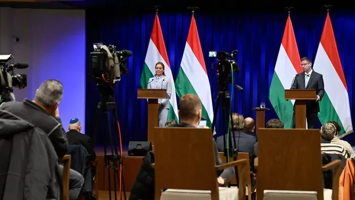 Kormányinfó: Nemzeti petíció indul az Európai Bizottság által benyújtott, Ukrajnának szánt finanszírozásáról