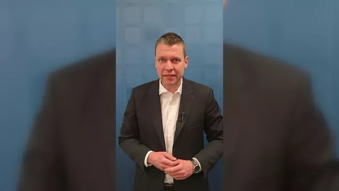 Peti és a rezsihazugságok: Menczer Tamás lerántotta a leplet a Tisza Párt elnökéről