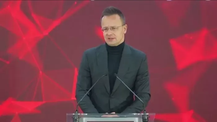 Szijjártó Péter: A magyarok pénzéből Magyarországot fejlesztjük, nem Ukrajnát