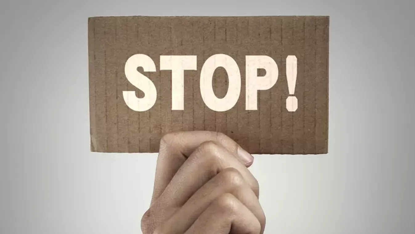 Amíg Brüsszel megfagyna a piaci dogmák mentén a magyar kormány a multik zsebére ver