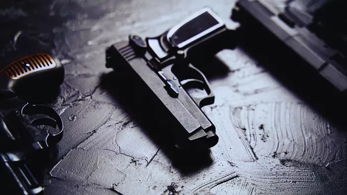 Pisztoly a gyerekek között? Magyar Péter tudott róla, most vallania kell!