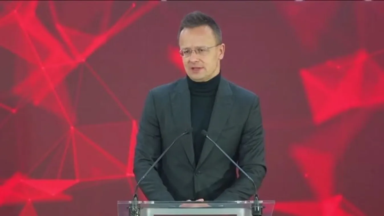Szijjártó Péter: A magyarok pénzéből Magyarországot fejlesztjük, nem Ukrajnát