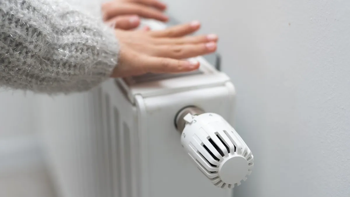 A kormány átvállalja a megszokottnál nagyobb rezsiköltségeket