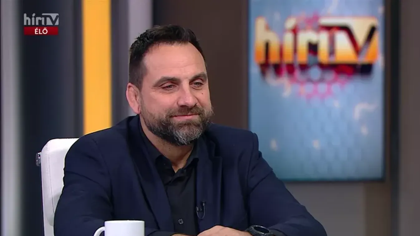 Trump fokozza a Grönland annektálására irányuló követelését,
de kizárja az erőszak alkalmazását