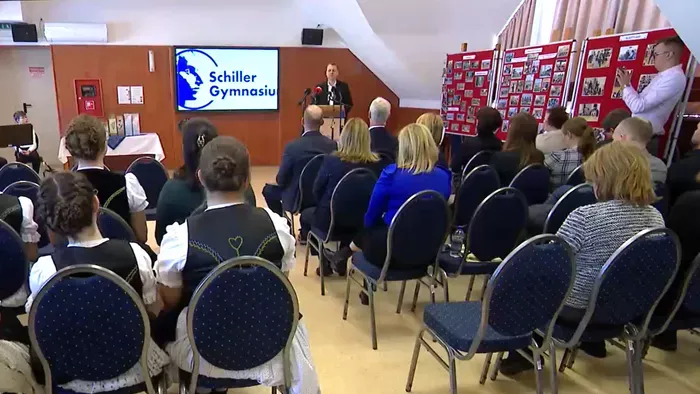 100 millió forintos fejlesztéseket adtak át a pilisvörösvári gimnáziumban