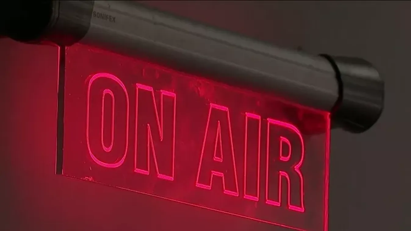 Jön újra a Harsány