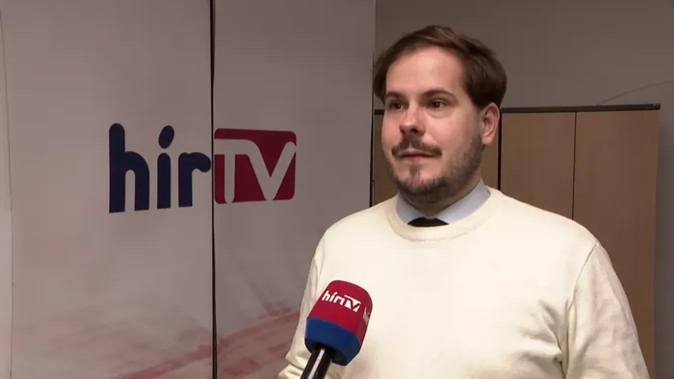 „A kettős állampolgárság nem klubkártya” – kemény üzenet a DK plakátkampányára