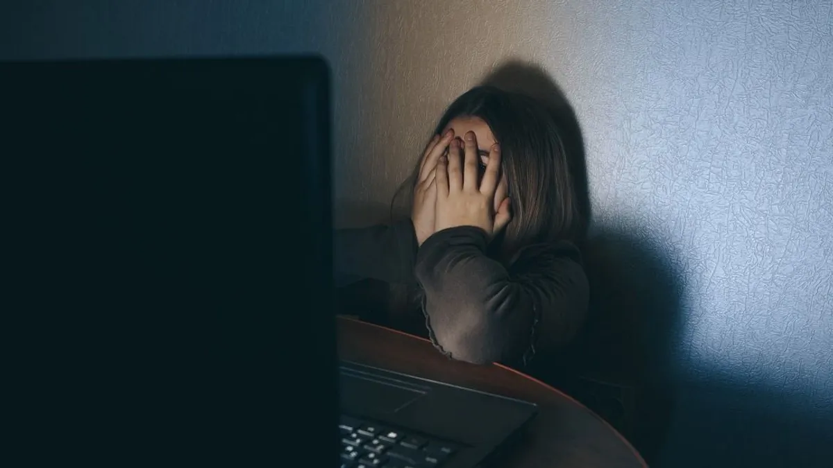 Hogyan védjük meg gyermekeinket a deepfake-től? Ingyenes szakemberképzés indul