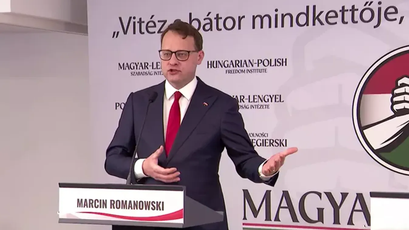 Tusk globalista laboratóriumot csinált Lengyelországból