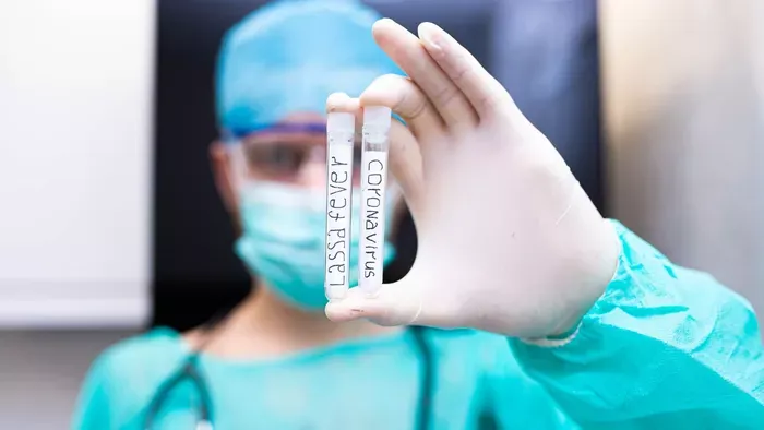 Veszélyes kísérletek a magyar szuperlaborban