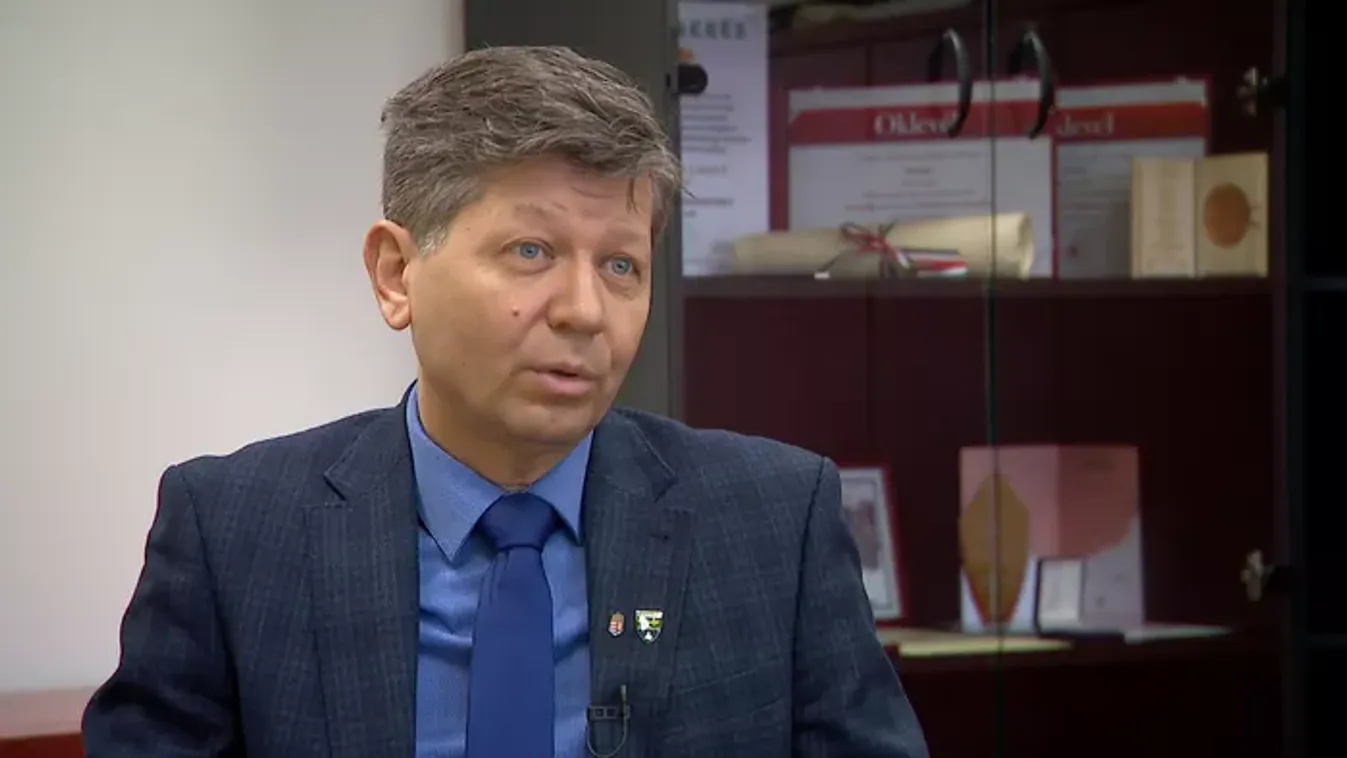 Rémálom a bölcsőde előtt: autóstól raboltak el egy gyermeket