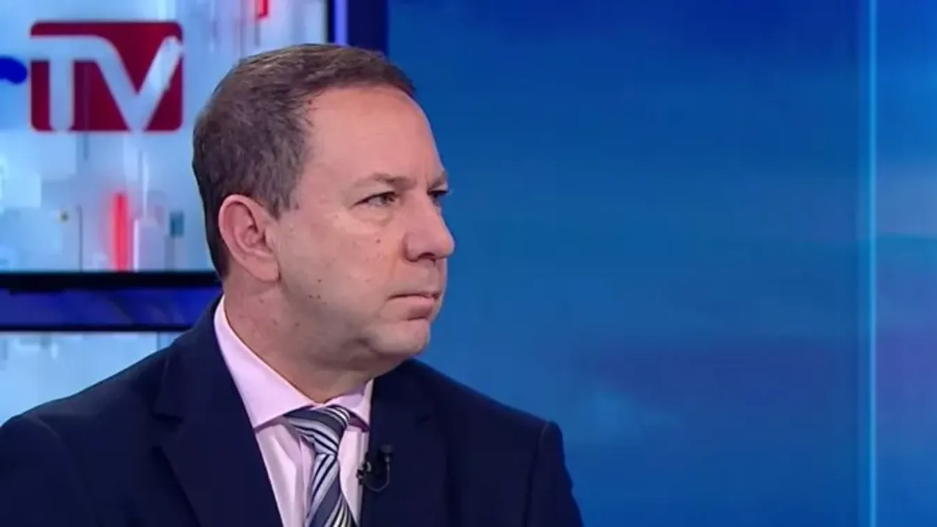 Orbán Viktor a Kossuth Rádióban: Magyarország támadás alatt áll