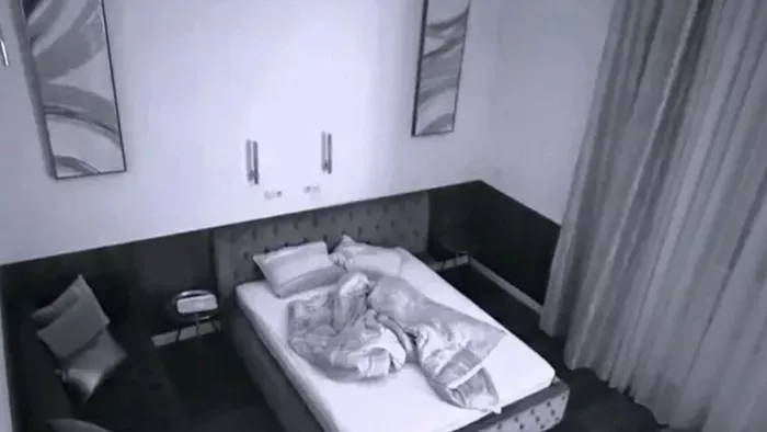 Magyar Péter belezavarodott a szobabotrány-videó kapcsán közzétett nyilatkozataiba