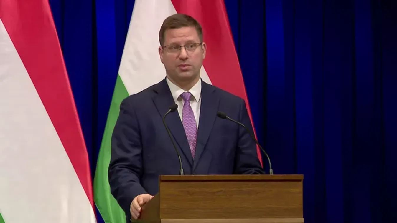 Rezsistop, árréscsökkentés, békepolitika – fontos bejelentéseket tett Gulyás Gergely