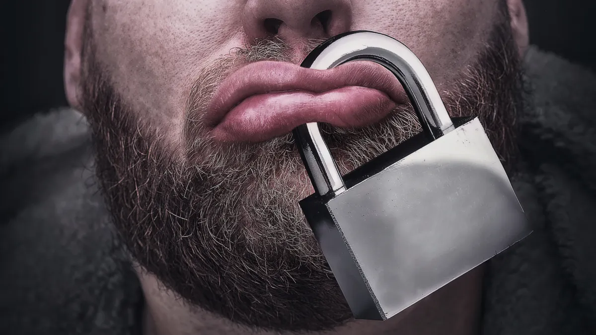 Pánik a fedélzeten! Magyar Péter szájkosarat tett a jelöltjeire? A brit újságírók ilyet még nem láttak!