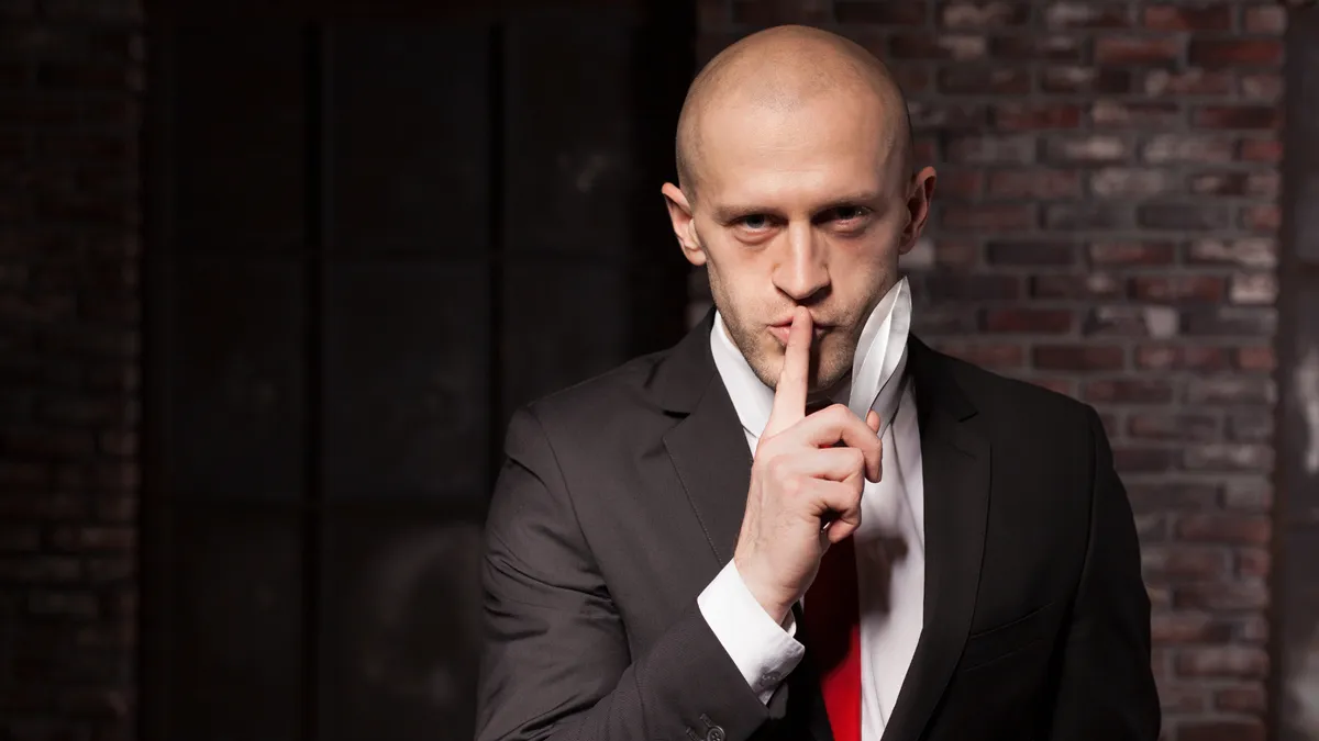 Magyar Péter börtöntöltelékekből épít magánhadsereget a fideszesek ellen