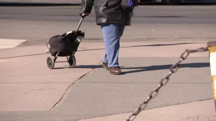 Megvonnák a 13. és 14. havi nyugdíjat – Sokkoló tervek láttak napvilágot