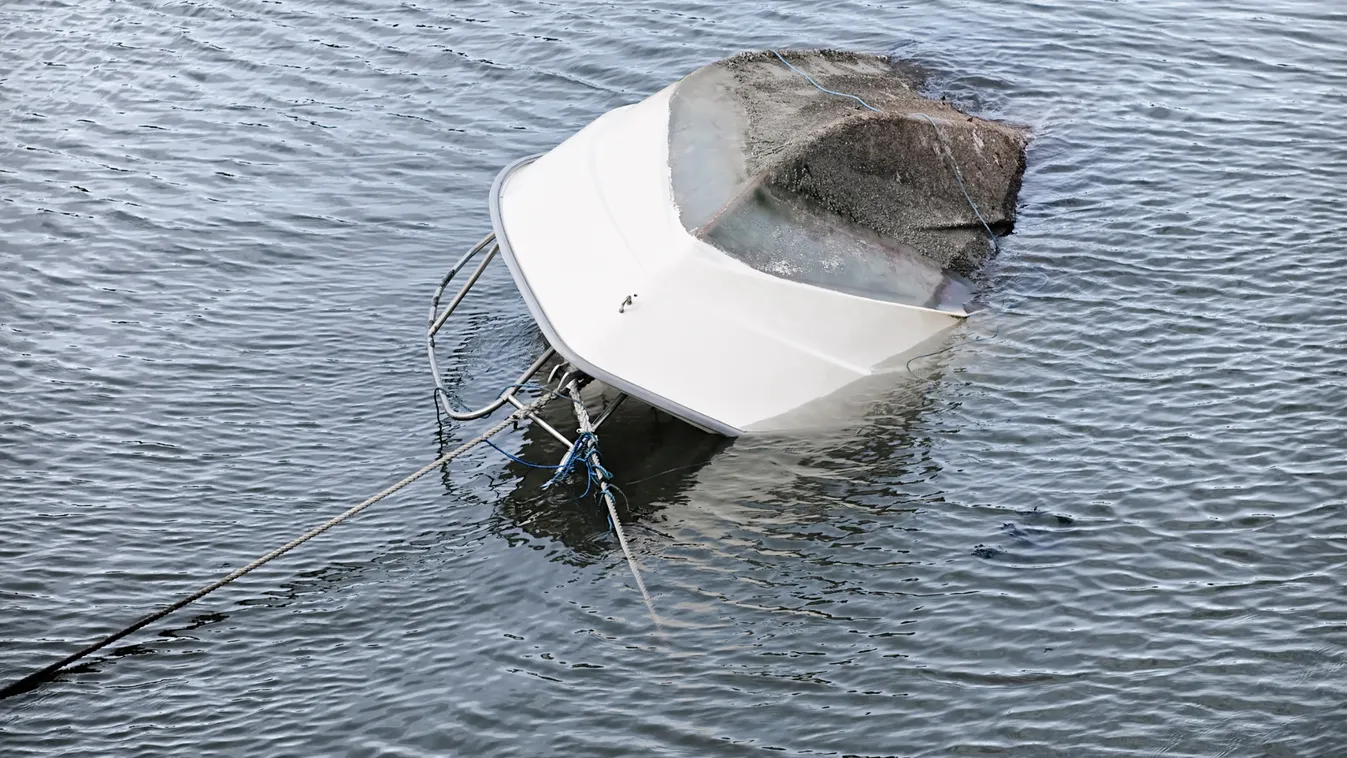 Drámai fordulat: Minden elölről kezdődik a 27 halálos áldozattal járó hajókatasztrófa perében Kép