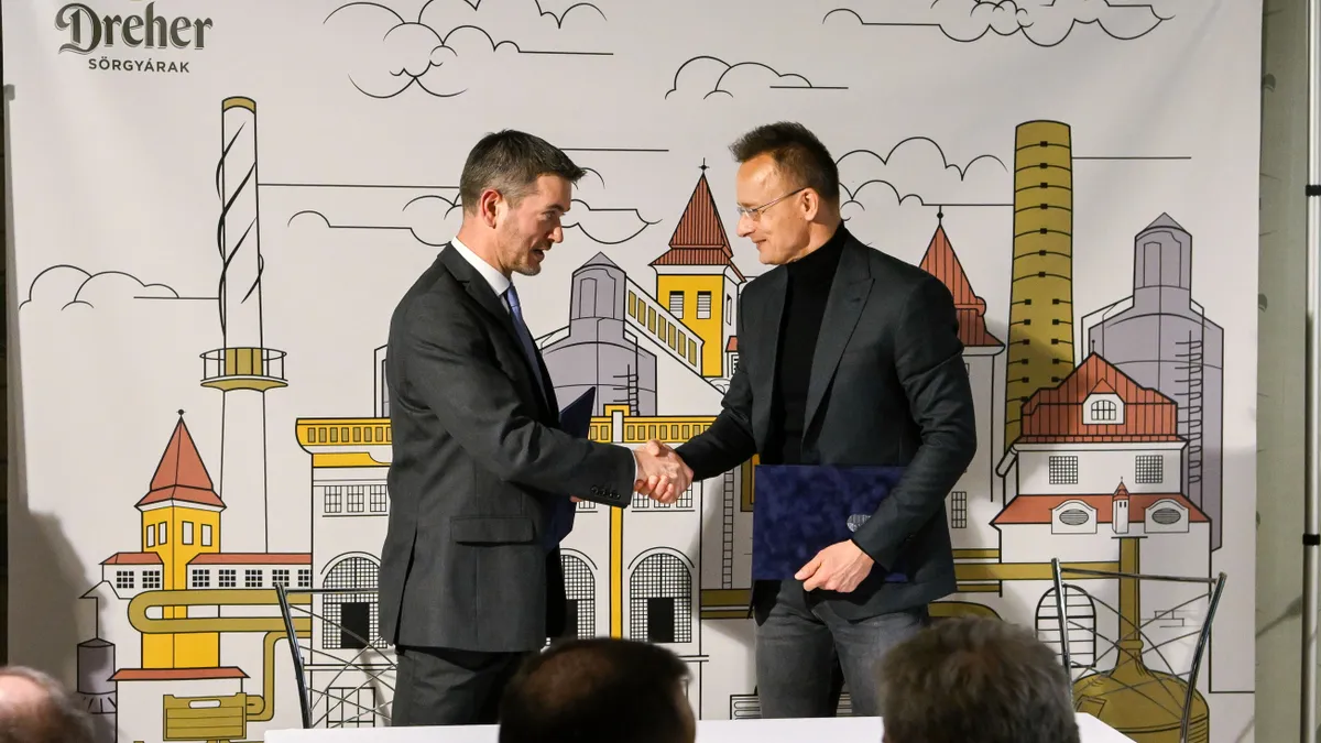 Jó hírt közölt Szjjártó Péter a sörisszáknak