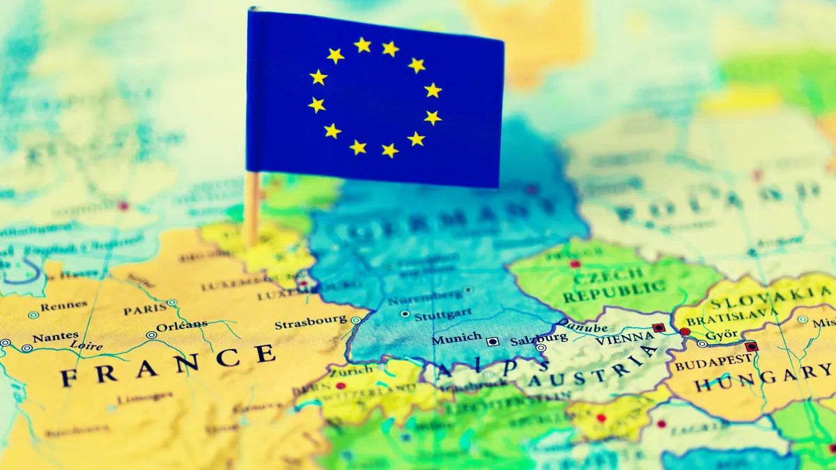 Európa halálos ítélete aláírva? Ukrajna vinné az összes pénzt, a Tisza Párt pedig tapsolna hozzá – A kormány nemet mondott!