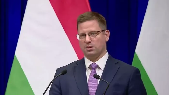 Gulyás Gergely a 444 újságírójának: Az ön állítása nincs összhangban a rendelkezésre álló adatokkal