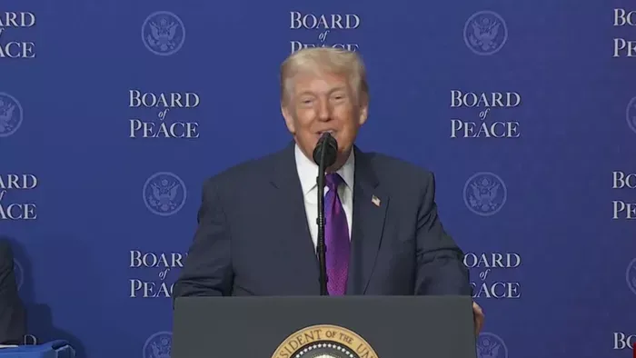 Történelmi napra ébredt Washington - megalakul a Béketanács - élő közvetítés a HírTV műsorán