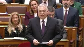 Orbán Viktor: A kormány megvédi a magyarok békéjét és pénzét