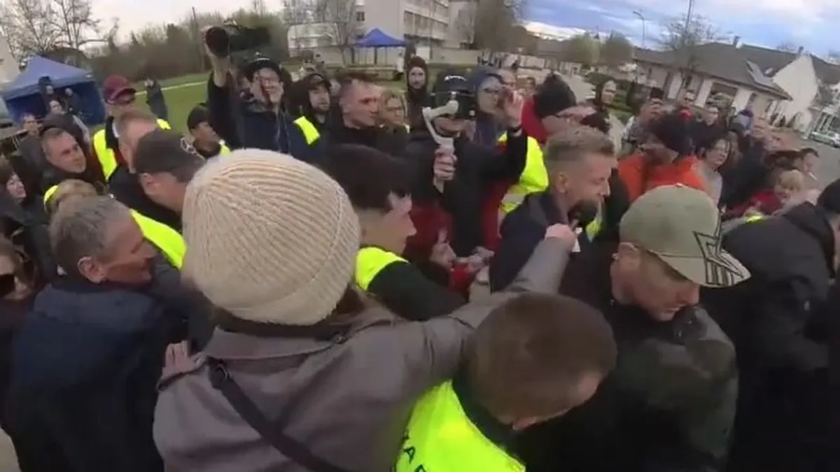 Csökken a részvétel: lejárt lemez már Magyar Péter és az ő gyűlései