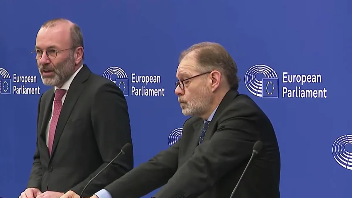 A minősített többséggel meghozott döntések körének kiszélesítését támogatja Manfred Weber