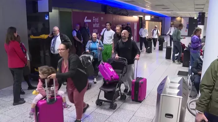 Több ezer magyar vár hazatérésre – a kormány felpörgeti a mentesítő járatok forgalmát