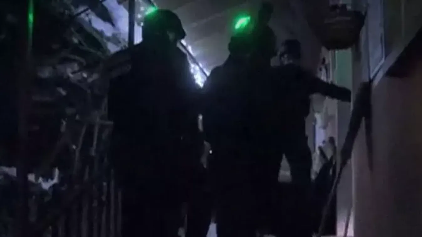 Bukfenc a lakásmaffiának!