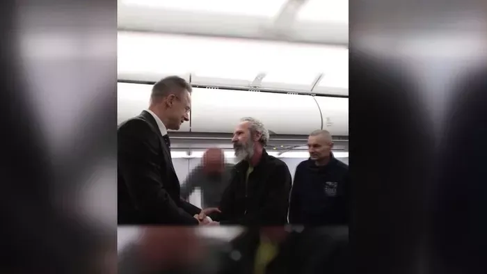 Megindítja az érzelmeket a magyar hadifoglyok hazatérése - megható és egyben tanulságos pillanatoknak lehettünk tanúi