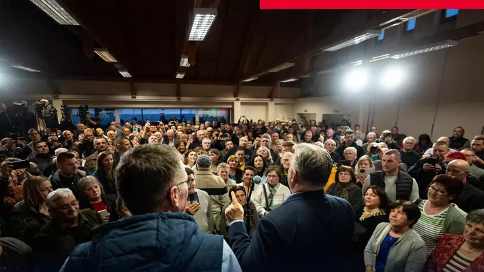 Guruló hrivnyákból épül a Tisza Párt