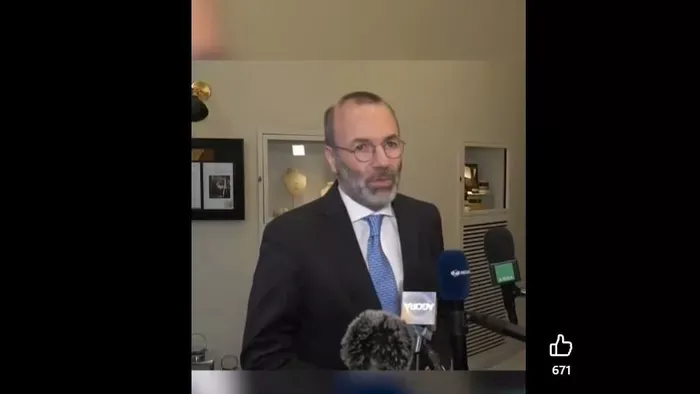 Manfred Weber szerint Magyar Péter Ukrajnáért harcol