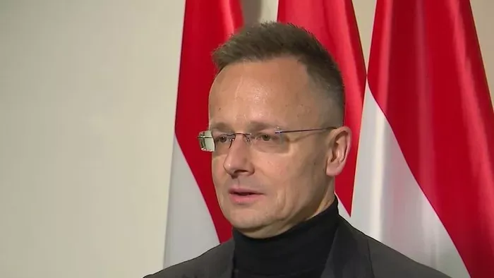 Vajon miért pont egy tiszás ügyvéd tűnt fel az aranykonvoj-ügyben?