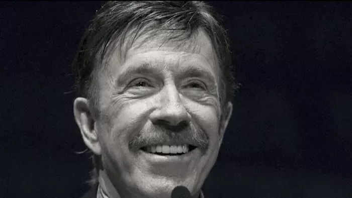 Elhunyt Chuck Norris