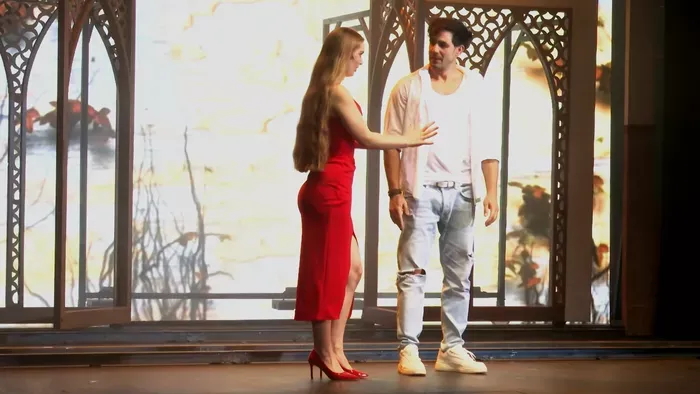 Szente Vajk új darabjában egyszerre vannak szerethető, furcsa és kedves karakterek