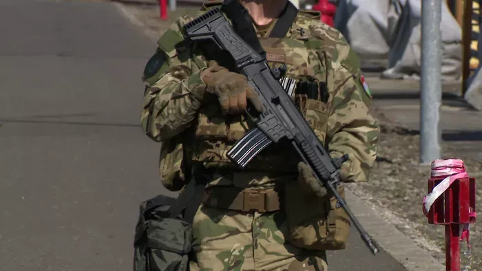 Katonák jelentek meg a lőrinci erőműnél: kiderült, mi az oka