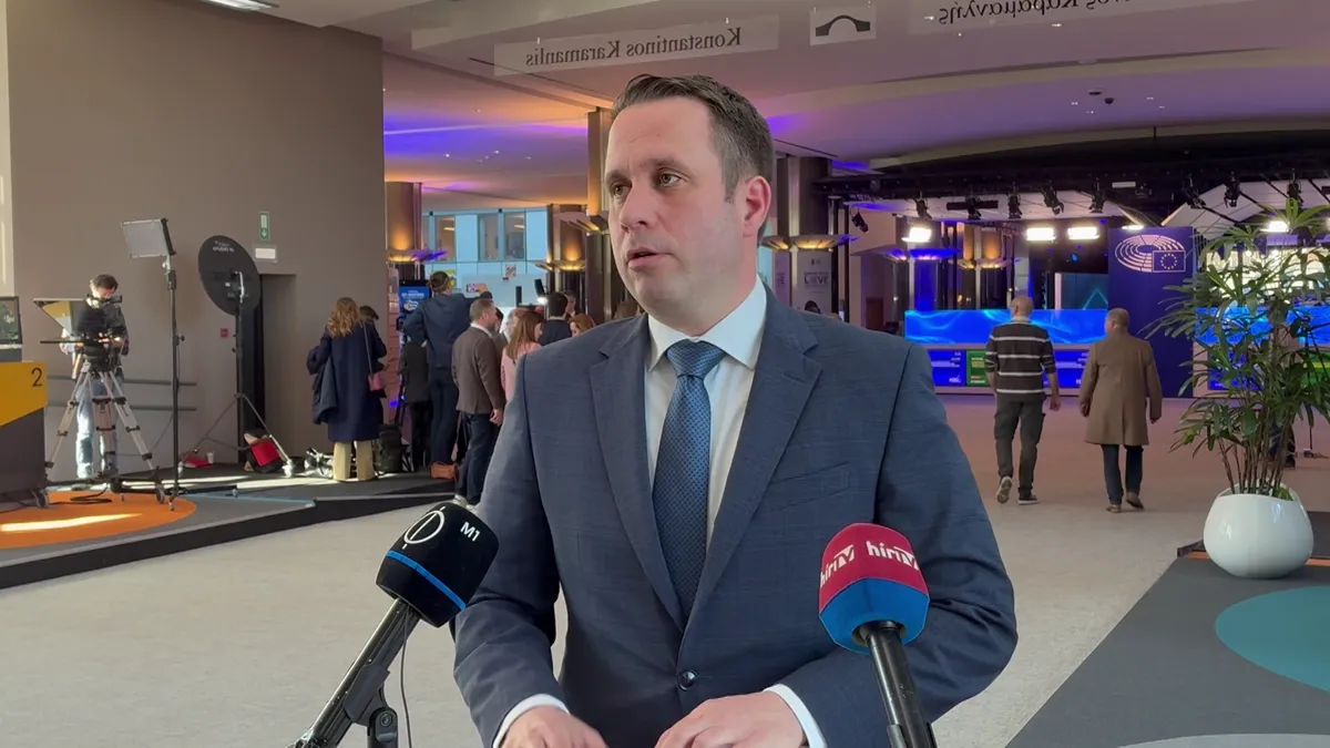 Választási botrány a közösségi médiában – Az olajblokád után jön a Facebook-blokád