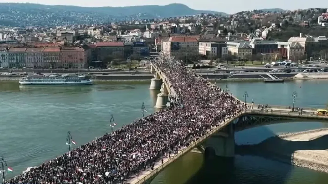Sokkal többen voltak a békemeneten, mint a Tisza felvonulásán