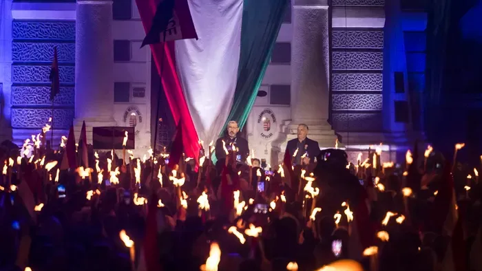 Apáink útján – ezrek Kaposváron Orbán Viktor országjárásán