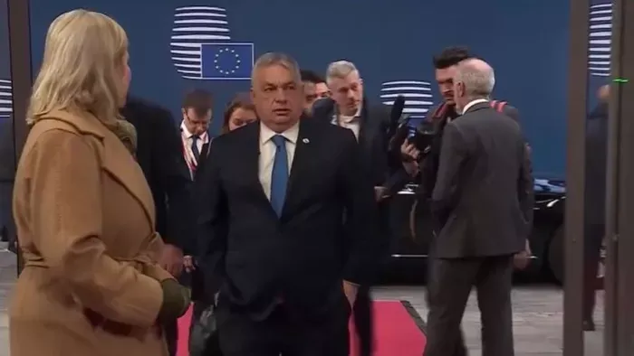 Orbán Viktor szerint világgazdasági válság fenyeget az olaj miatt és Brüsszel Ukrajna oldalán áll
