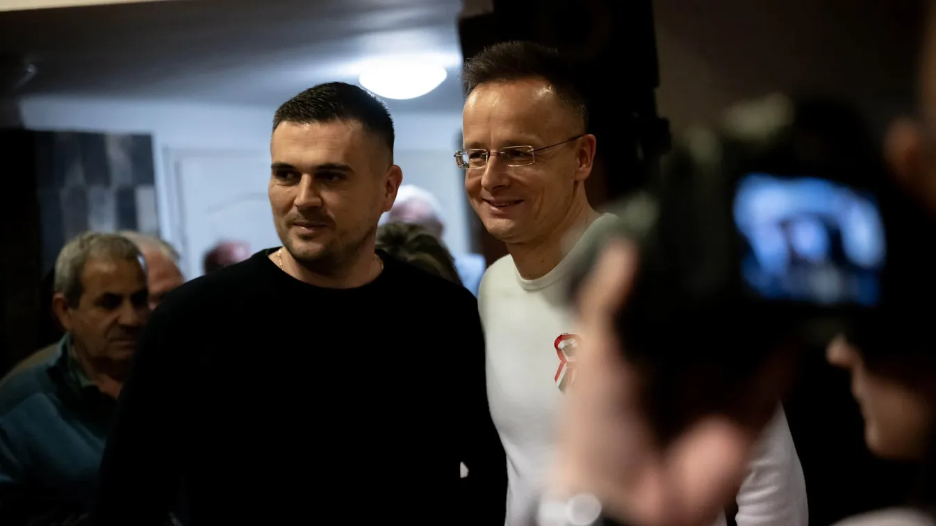 Szijjártó: Míg mi a valóságot építjük, az ellenzék különböző trükkök mögé bújik